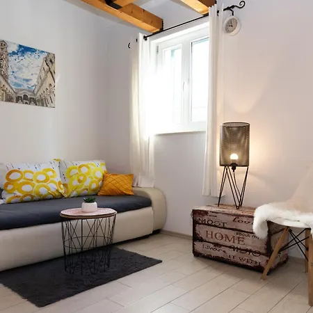 And Paese 3* سبليت