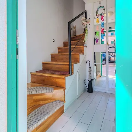 And Paese 3* سبليت