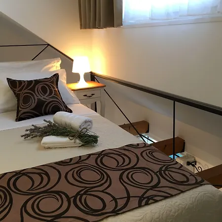 بيت ضيافة And Paese