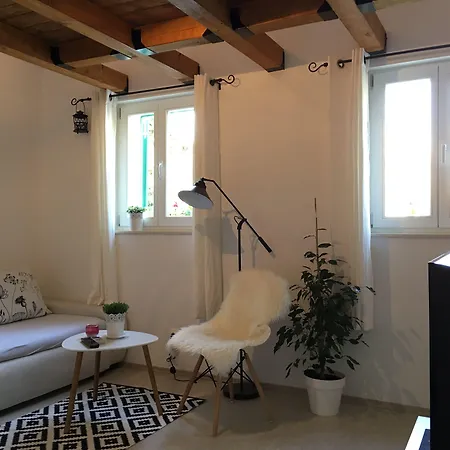 And Paese بيت ضيافة 3*